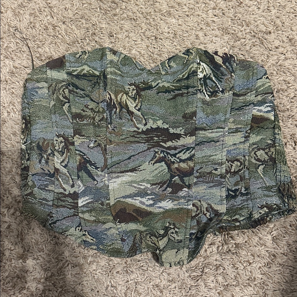 Buckle Green Horse Print Crop Top